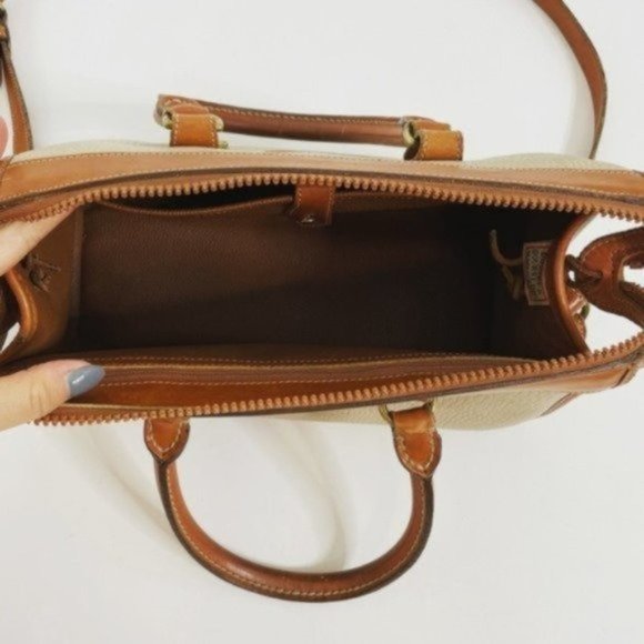 Vintage Dooney & Bourke Tan Pebble Leather Purse - Picture 8 of 10